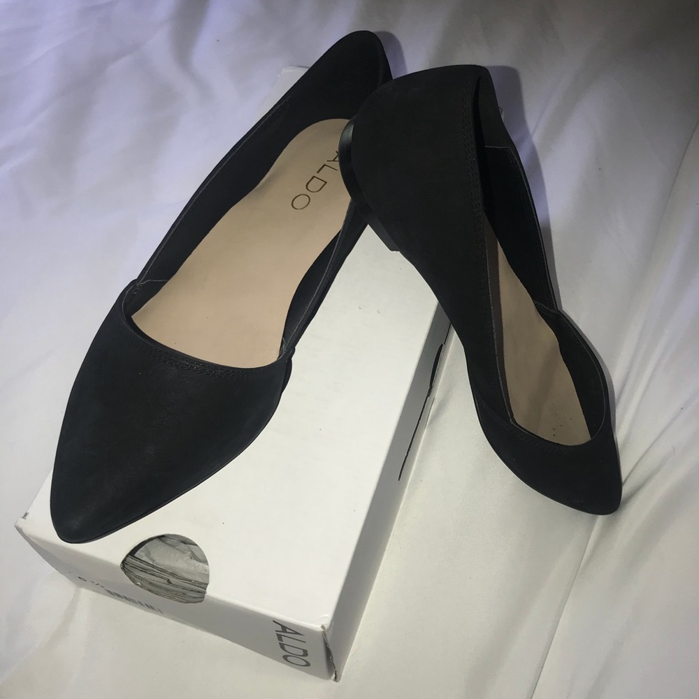 Aldo Black Pointed Toe Flats